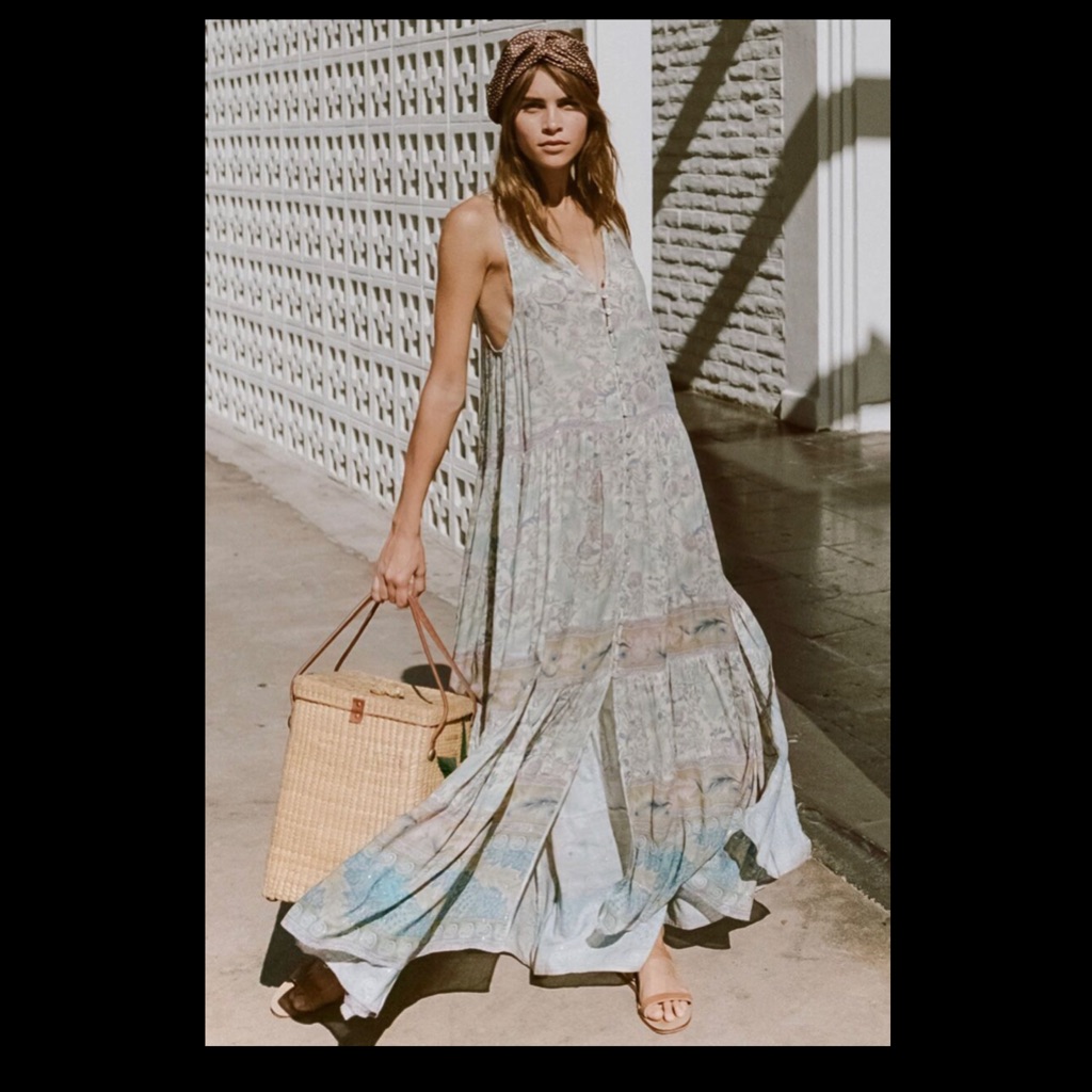 Oasis Maxi